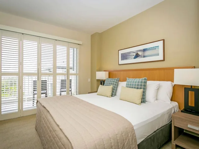Room, Twin Beds, Pool View, Mantra on Salt Beach Kingscliff 1/5