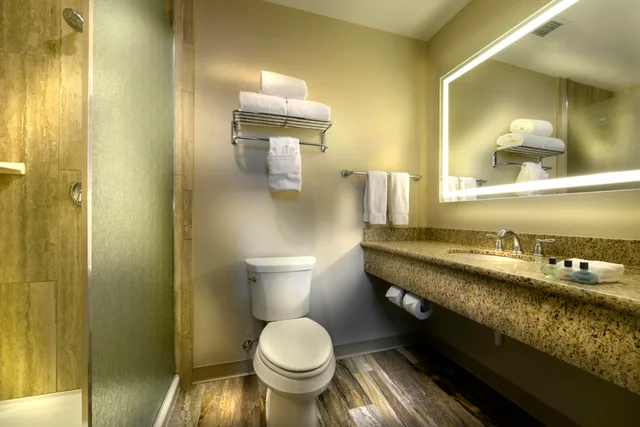 غرفة بسريرين كوين، Hotel Maison Yakima Tapestry Collection by Hilton 4/6