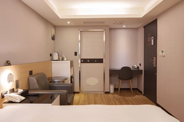 غرفة قياسية بسرير مزدوج، Hub Hotel Tucheng 5/6