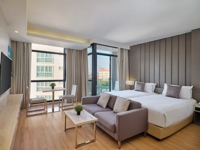 غرفة ديلوكس بسرير مزدوج أو سريرين منفصلين بإطلالة على المدينة للمدخنين، Arden Hotel And Residence 1/3