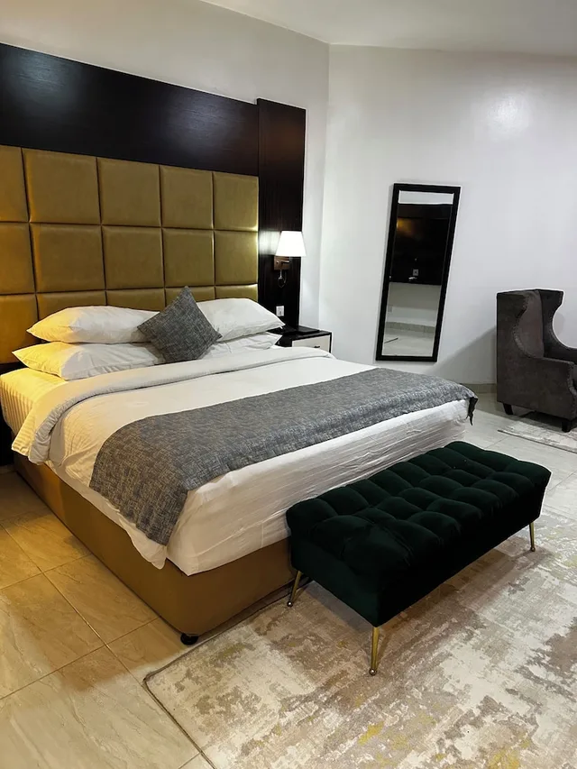 غرفة سوبيريور بسرير كينج، Rollace Hotel 4/8
