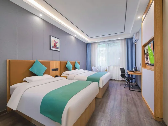 Family, GREENTREE INN HUANGSHAN TANGKOU TOWN SCENIC SPOT SOUTH GATE TRANSFER CENTER HOTEL 2/3
