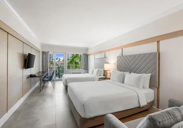 غرفة سوبيريور بسرير كوين وسرير كوين بشرفة، The Garden Hotel and Resort 2/10