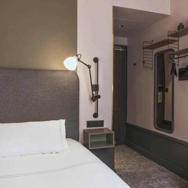 غرفة قياسية مفردة، Hôtel des Artistes 5/6