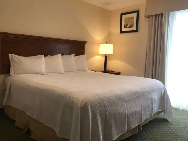استوديو أساسي بسرير كوين لذوي الإعاقة، White River Inn and Suites 1/2