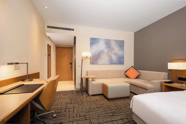 Room, Twin Beds, Sofa, Hyatt Place Yinchuan Dayuecheng 8/10