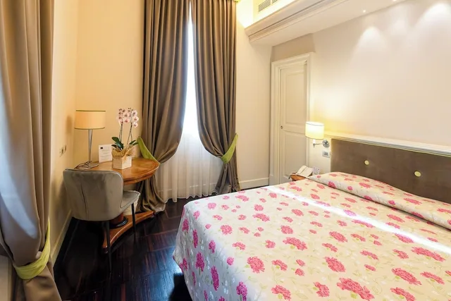 جناح جونيور بسرير مزدوج، Hotel Patria Pistoia 2/6