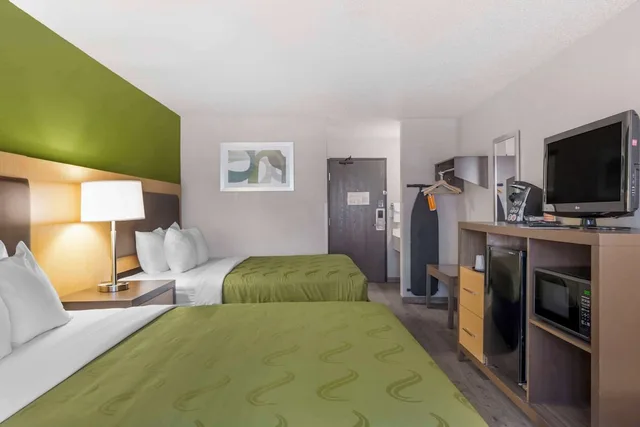 غرفة بسريرين كوين لذوي الإعاقة، Quality Inn & Suites Delaware South 4/4