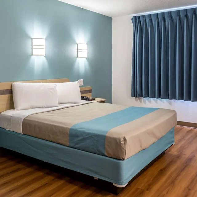 غرفة بسرير كوين لذوي الإعاقة، Motel6 Lincoln City, OR 2/10