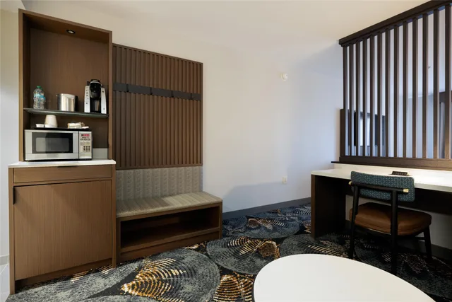 Studio, King Bed, Bathtub, Accessible, DoubleTree by Hilton Hotel Savannah Airport 10/10