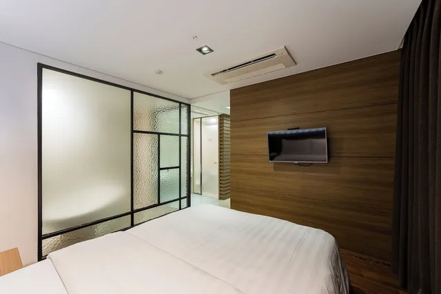 غرفة بريميير بسرير كينج، Brown Dot Hotel Incheon Songdo 2/6