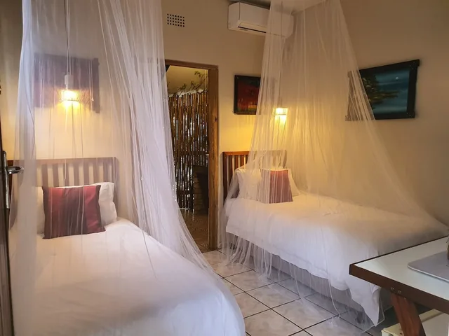 Room, Twin Beds, Outdoor Bath، A Traveller's Palm 2/4