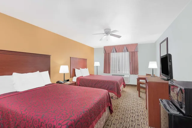 غرفة بسريرين كوين، Days Inn By Wyndham Lamar 2/3
