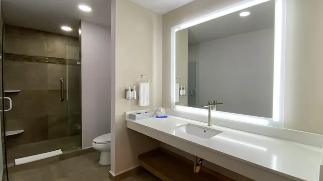 Master, Suite, King Bed, Top Floor، Holiday Inn Express Guaymas 5/5