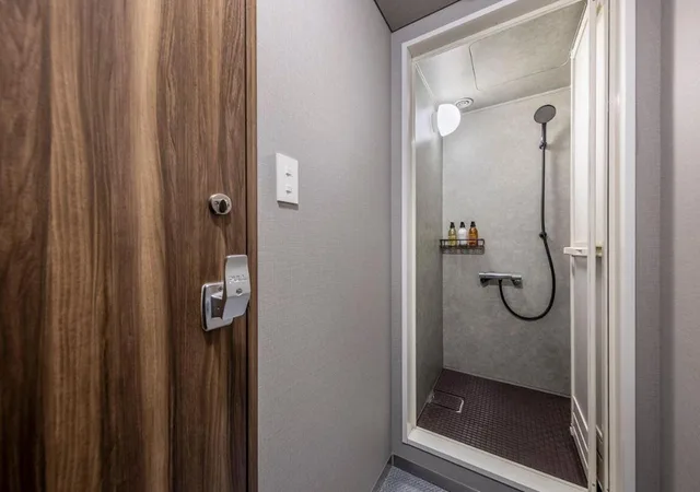 سكن مشترك للنساء، HOTEL GRAPHY Shibuya 4/5