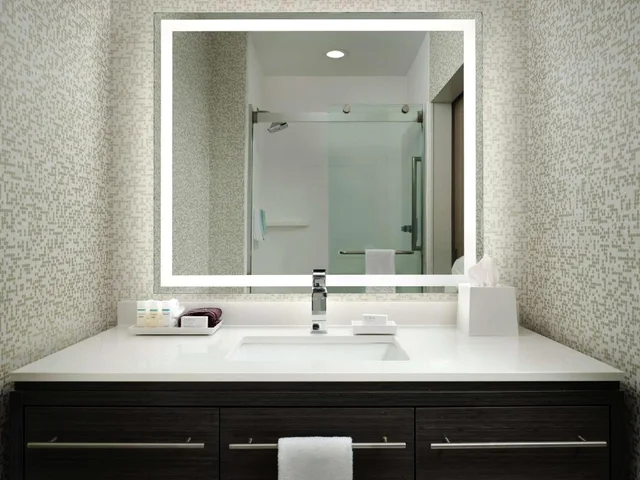 استوديو بسريرين كوين مع أريكة لذوي الإعاقة، Home2 Suites Troy Oh 4/7