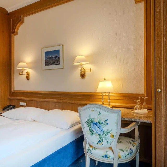 غرفة كومفورت بسرير مزدوج بإطلالة على البحيرة بشرفة، Ringhotel Seehof Berlin 2/4