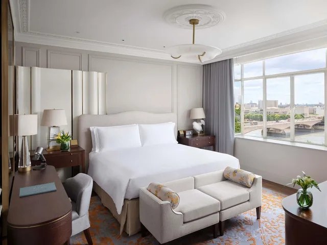 جناح بإطلالة على النهر بغرفة نوم واحدة، The Savoy Hotel 1/9
