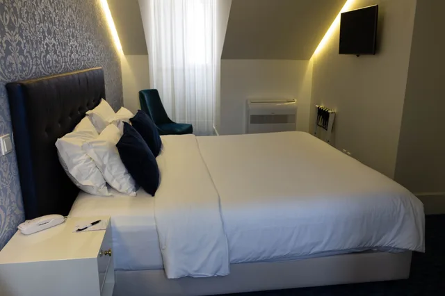 Family, Double or Twin Bed, Street View, City View, Hotel Lis Baixa 1/2