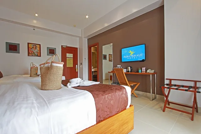 غرفة بريميير بسريرين كوين، Aloha Boracay Hotel 4/10