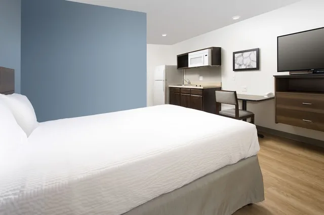 Standard, Queen Bed, WoodSpring Suites West Monroe I-20 4/8