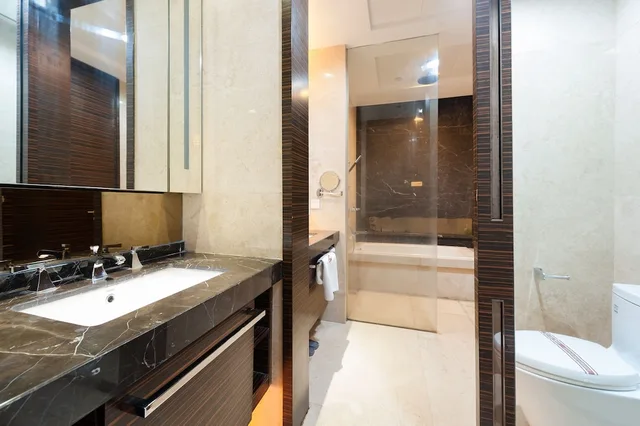 غرفة تنفيذية بسريرين كوين، Yicheng Apartment Poly World Center 3/4