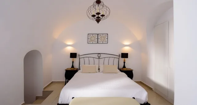 Apartment, Double Bed, Outdoor Jetted Tub, Kamares Apartments 3/6