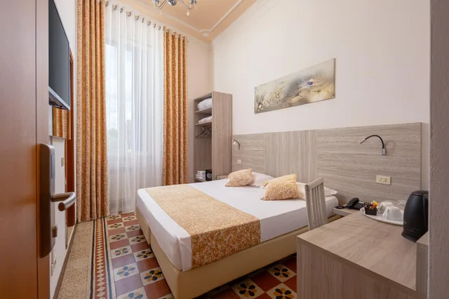 غرفة بسرير مزدوج، LILIUM HOTEL 1/1