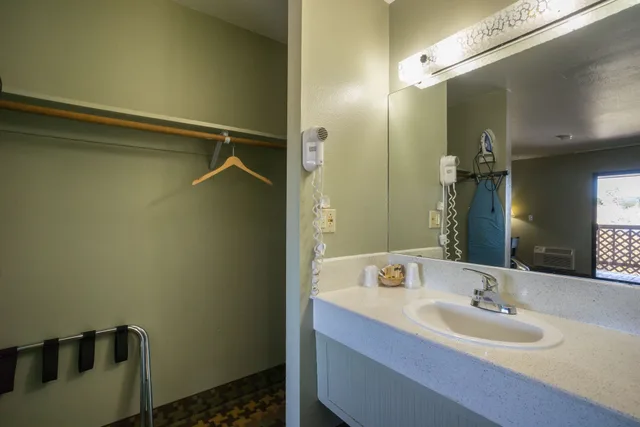 غرفة قياسية بسريرين كوين، Ocean Gate Inn 5/8