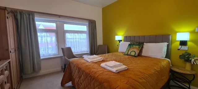 غرفة كومفورت بسرير كوين بإطلالة على البحر، The Torland Hotel 2/4