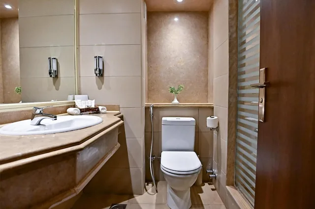 غرفة ثلاثية بثلاثة أسرّة، Swiss Inn Nile Hotel 4/4