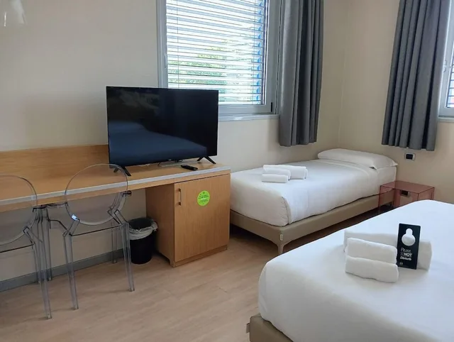 غرفة قياسية ثلاثية بثلاثة أسرّة، B&B Hotel Milano La Spezia 5/8