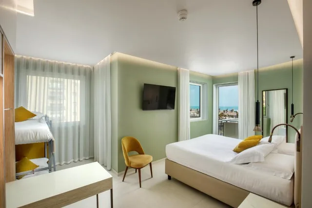 غرفة سوبيريور بسريرين منفصلين، Ambasciatori Suite Hotel 1/5