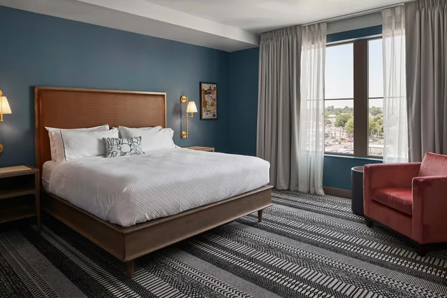 غرفة قياسية بسرير كينج، The Memphian a Tribute Portfolio Hotel 1/3