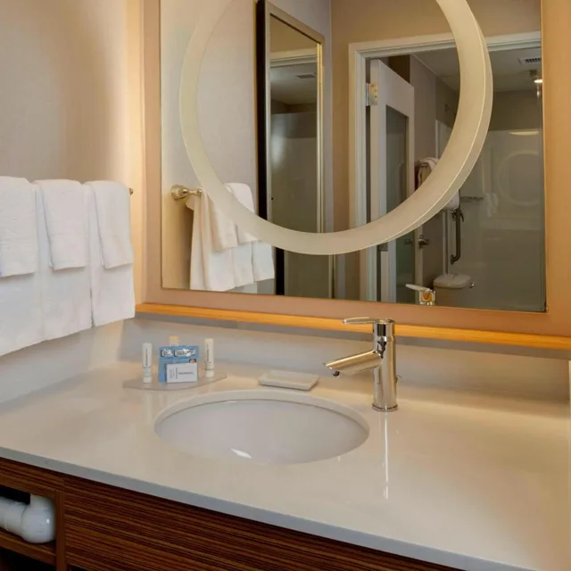 استوديو بسريرين كوين مع أريكة، SpringHill Suites St. Louis Brentwood 5/7