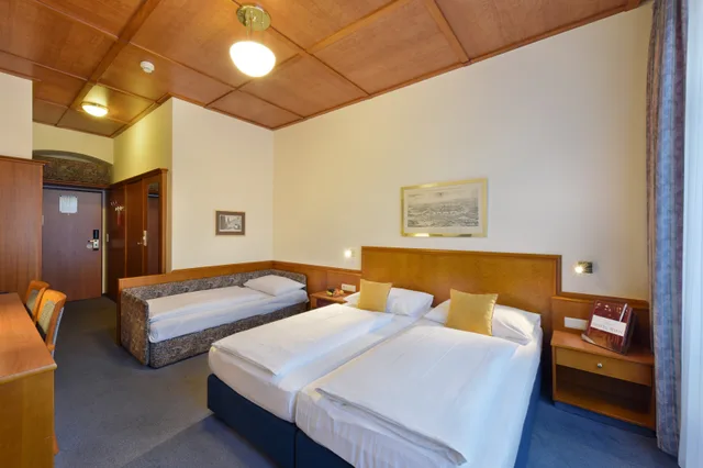 Smart, Triple, Street View، Austria Classic Hotel Wien 1/10