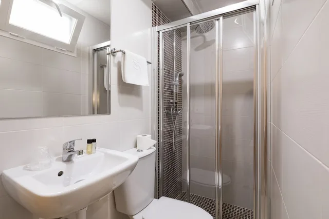 غرفة ثلاثية بثلاثة أسرّة، Roca Hostal 3/6