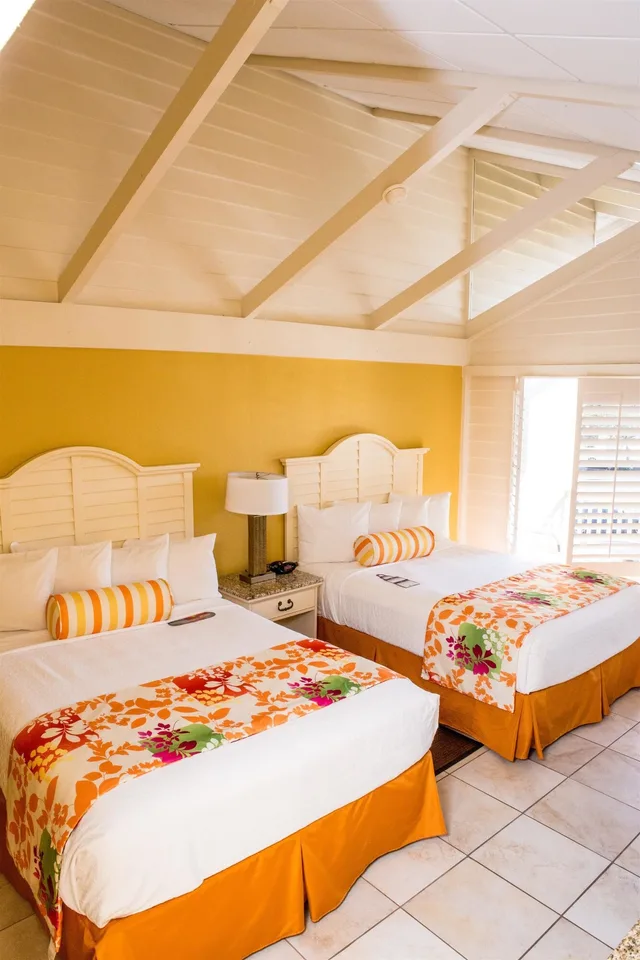 غرفة قياسية بسريرين كوين بشرفة، Best Western Plus Yacht Harbor Inn 3/10