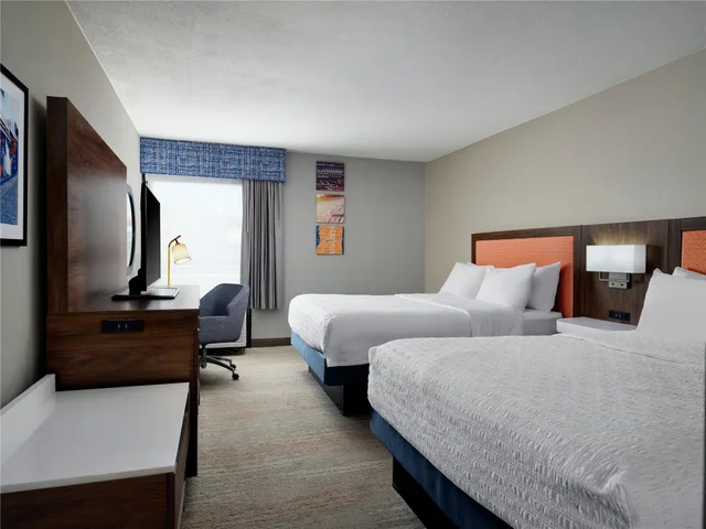 غرفة بسريرين مزدوجين، Hampton Inn Meridian 2/3