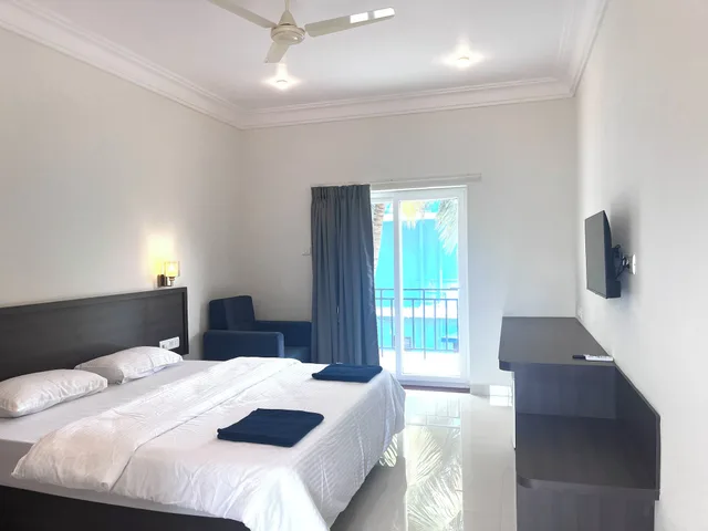 غرفة سوبيريور بسرير كينج بشرفة، Morjim Sunset Guesthouse 9/10