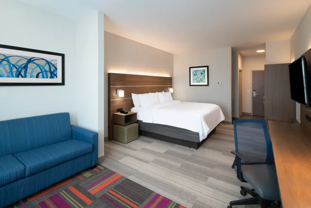 جناح بسرير كينج، Holiday Inn Express Suites St Peters 1/2