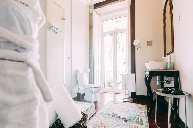غرفة بسرير مزدوج بجاكوزي، Torel Palace Lisbon 2/2