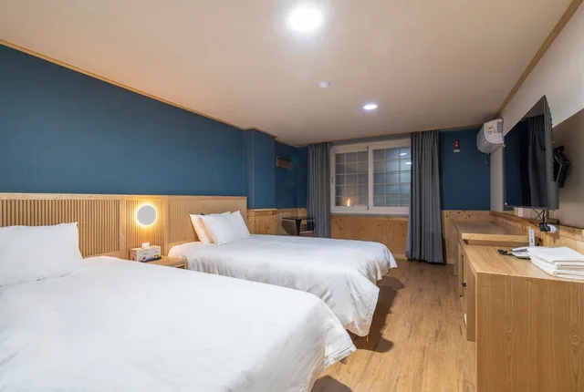 غرفة بسريرين منفصلين، New Jeju Hotel 6/9