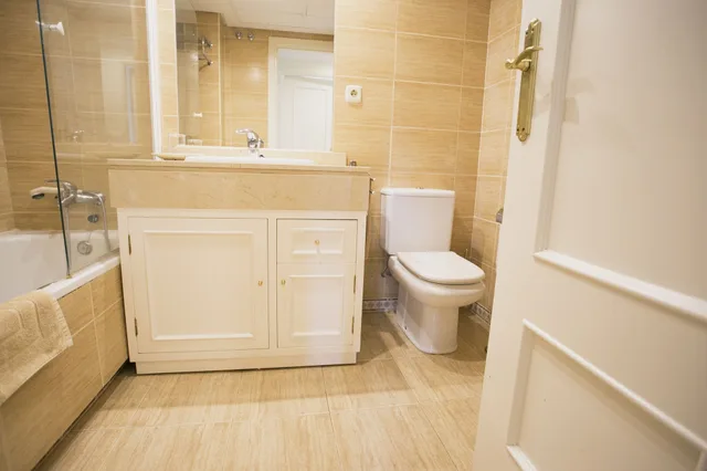 شقة بسرير مزدوج وسريرين منفصلين بغرفتي نوم، Apartamento Dama de Luna Marbella 7/8