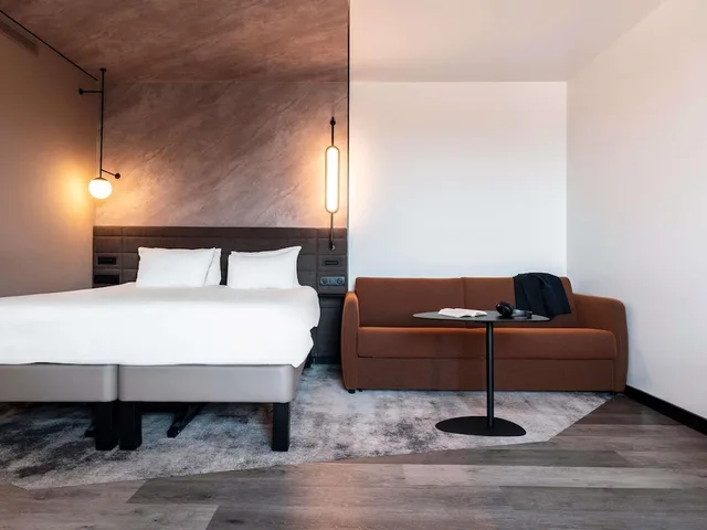 غرفة تنفيذية بسرير مزدوج مع أريكة، NOVOTEL GRENOBLE CENTRE 1/10
