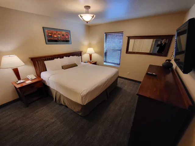 1 Bedroom, Loft, King Bed, Murphy Bed, Sofa، Villas of Sedona, a VRI resort 2/4