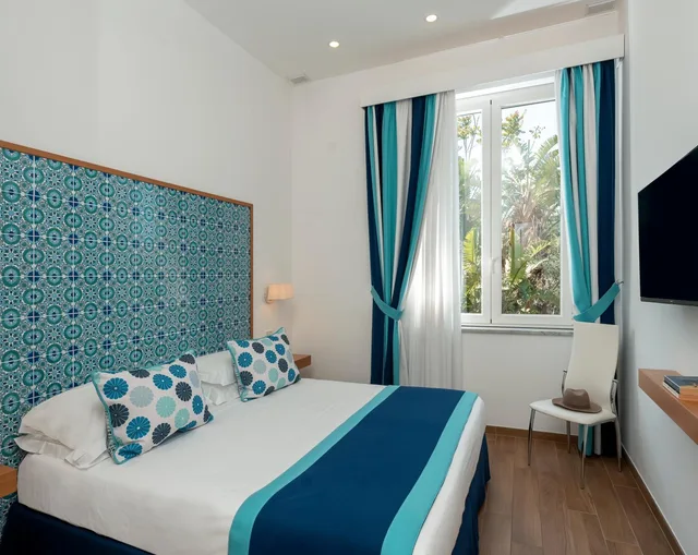 غرفة قياسية بسرير كينج، Hotel Miramare Sorrento 1/10