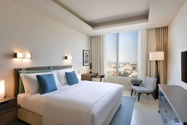 غرفة بسرير كينج بغرفة نوم واحدة، فندق ومنتجع أصيلة جدة(Assila, a Luxury Collection Hotel, Jeddah) 2/4
