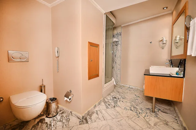 غرفة ديلوكس ركنية مفردة بسرير مزدوج، Ankara Plaza Hotel 7/10