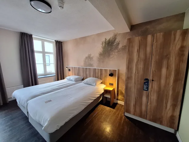 غرفة قياسية بسريرين منفصلين، Fletcher Hotel-Restaurant La Ville Blanche 1/5
